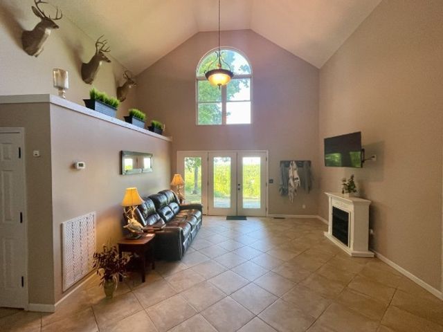 460 Mate Allen Rd, Gainesboro, TN 38562