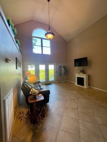 460 Mate Allen Rd, Gainesboro, TN 38562