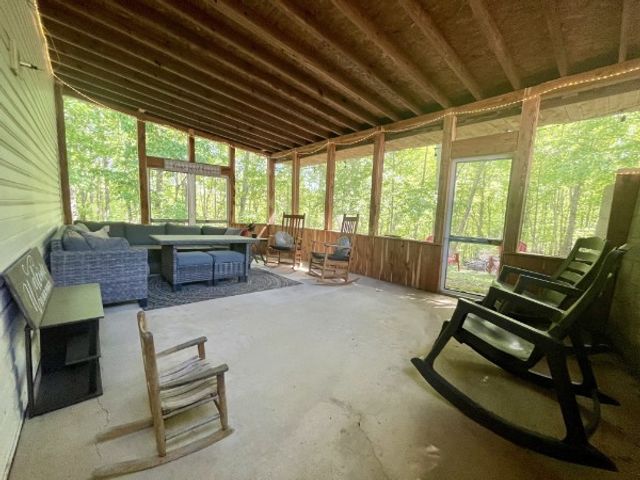 460 Mate Allen Rd, Gainesboro, TN 38562