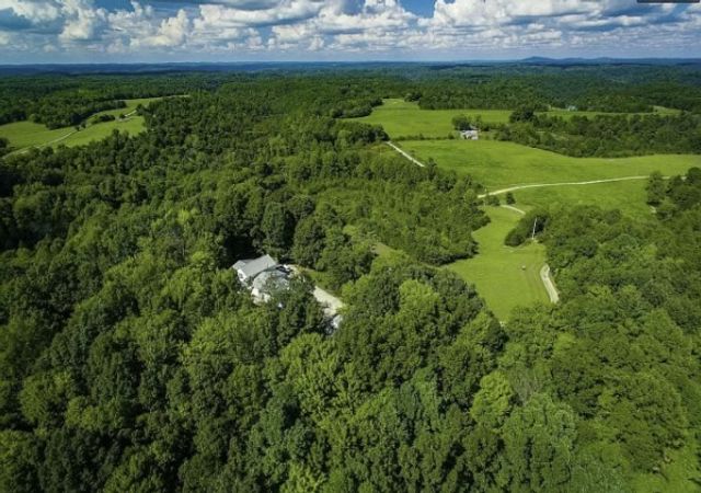 460 Mate Allen Rd, Gainesboro, TN 38562