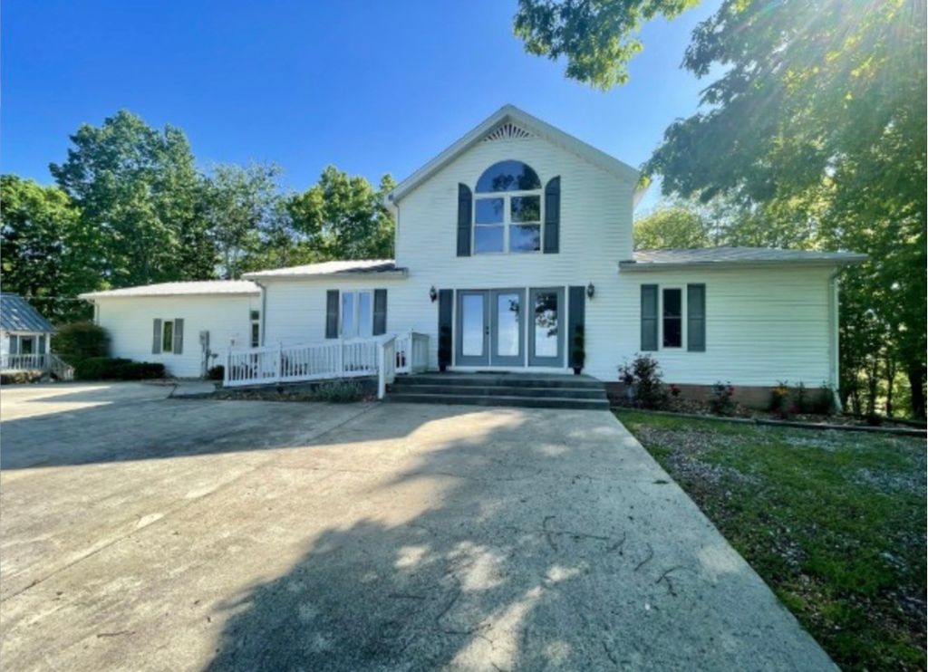 460 Mate Allen Rd, Gainesboro, TN 38562