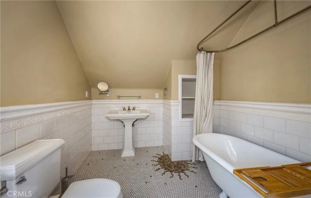 331 Nordina Street, Redlands, CA 92373