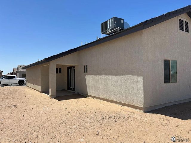 4832 E Udall Ln, San Luis, AZ 85336