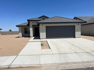 4832 E Udall Ln, San Luis, AZ 85336