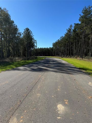 511 Queen Anne Way, Huntsville, TX 77340