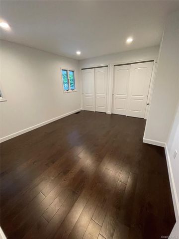 5 Fruitwood Lane, Commack, NY 11725