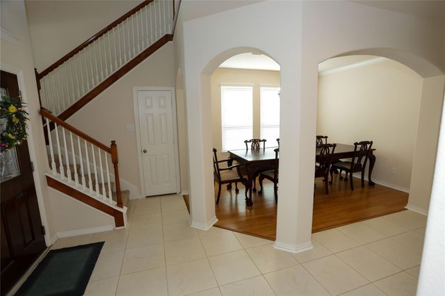 5107 Field Briar Lane, Sugar Land, TX 77479
