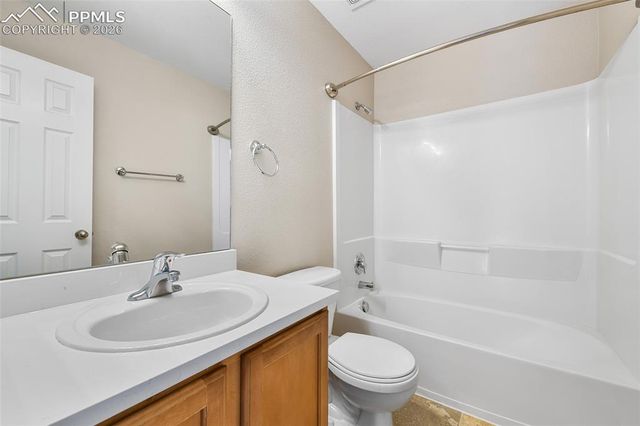 7484 Straggler Circle, Colorado Springs, CO 80922