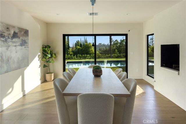 23717 Crosson, Woodland Hills, CA 91367