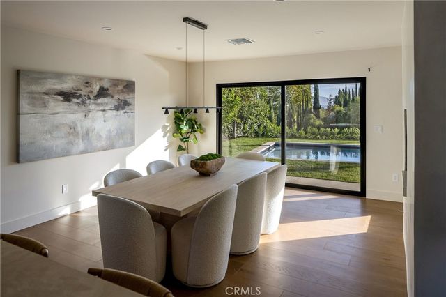 23717 Crosson, Woodland Hills, CA 91367