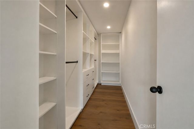23717 Crosson, Woodland Hills, CA 91367