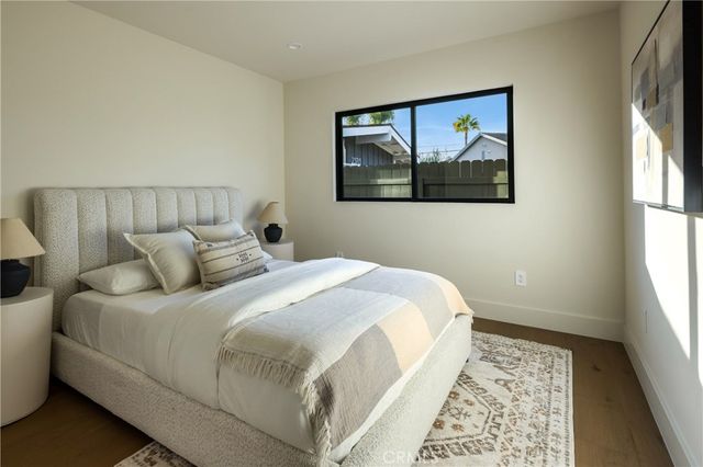 23717 Crosson, Woodland Hills, CA 91367