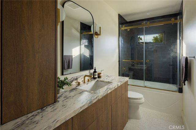 23717 Crosson, Woodland Hills, CA 91367