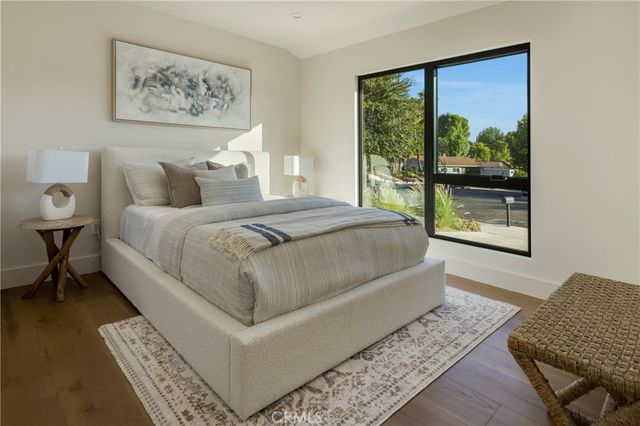 23717 Crosson, Woodland Hills, CA 91367