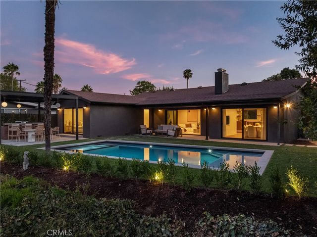 23717 Crosson, Woodland Hills, CA 91367