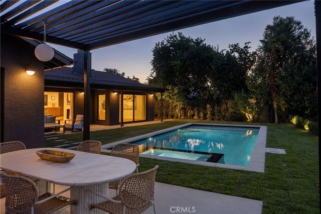 23717 Crosson, Woodland Hills, CA 91367