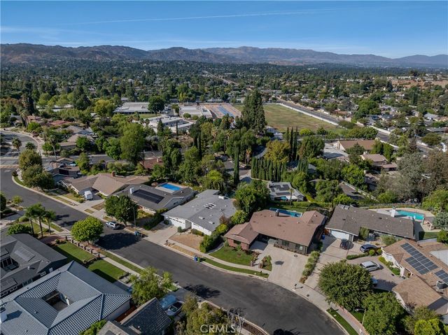 23717 Crosson, Woodland Hills, CA 91367