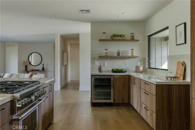 23717 Crosson, Woodland Hills, CA 91367
