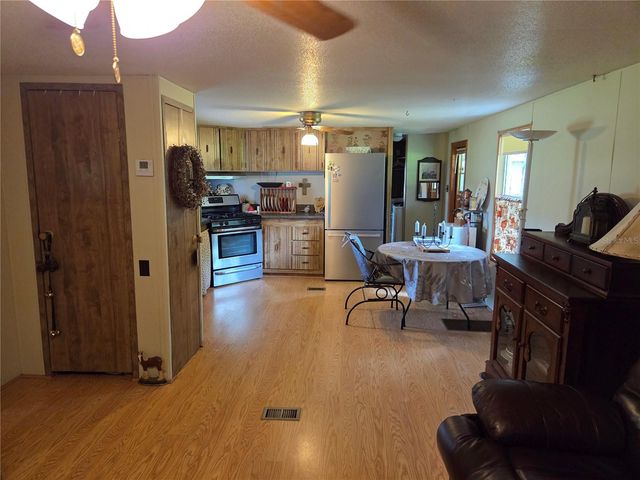 2450 SE 190TH TERRACE, Morriston, FL 32668