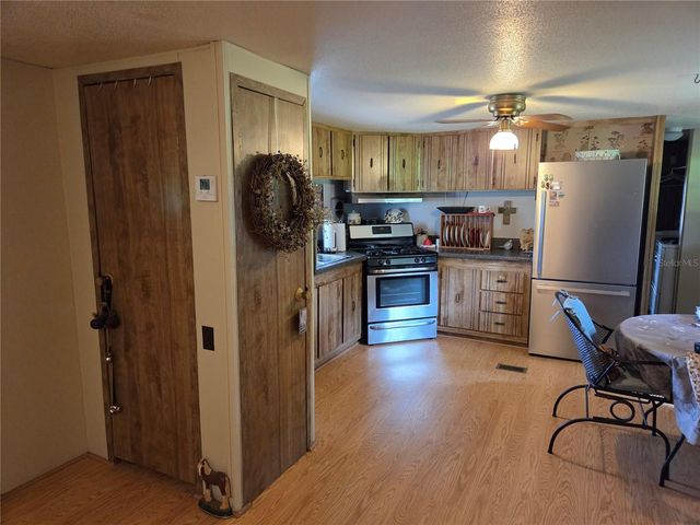 2450 SE 190TH TERRACE, Morriston, FL 32668