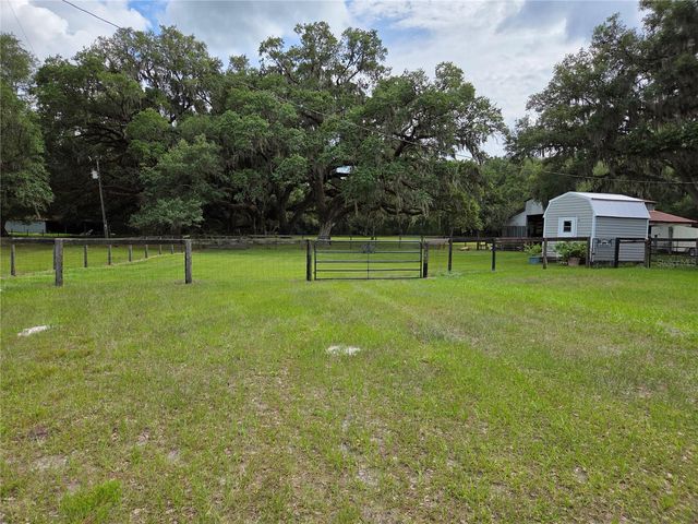 2450 SE 190TH TERRACE, Morriston, FL 32668