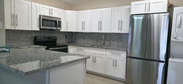 1203 Chateau Park Drive, Fort Lauderdale, FL 33311