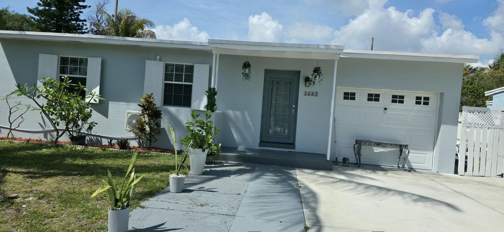 1203 Chateau Park Drive, Fort Lauderdale, FL 33311
