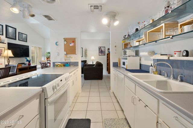 7815 E Rovey Avenue, Scottsdale, AZ 85250
