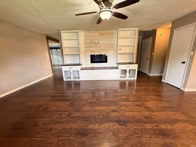 803 S South St, Brookston, IN 47923