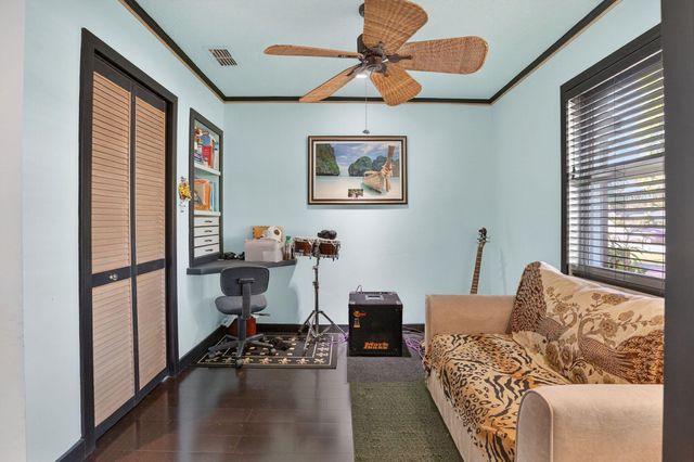 1206 Mohican Boulevard, Jupiter, FL 33458