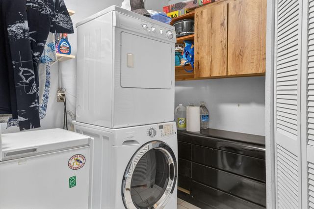 1206 Mohican Boulevard, Jupiter, FL 33458