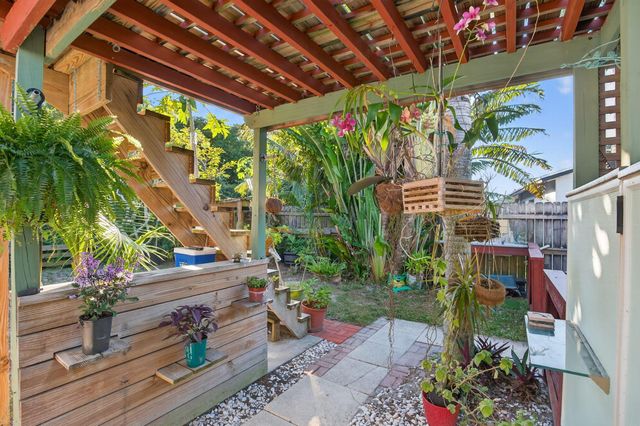 1206 Mohican Boulevard, Jupiter, FL 33458