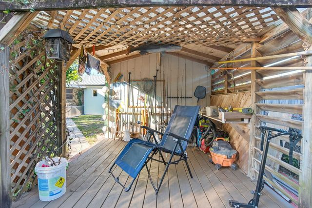 1206 Mohican Boulevard, Jupiter, FL 33458