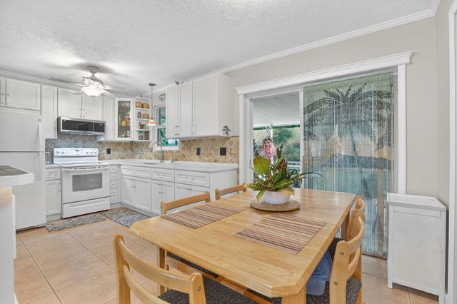 1206 Mohican Boulevard, Jupiter, FL 33458