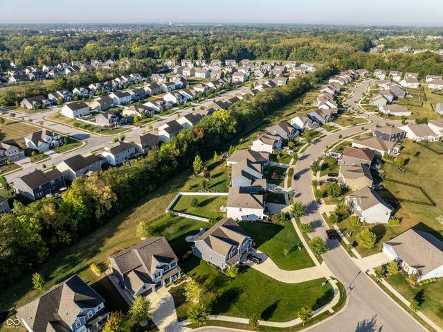 5609 Mahogany Drive, Noblesville, IN 46062