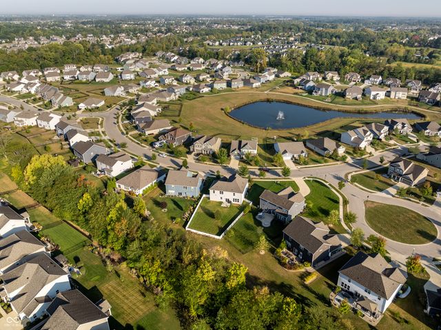 5609 Mahogany Drive, Noblesville, IN 46062