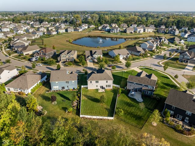 5609 Mahogany Drive, Noblesville, IN 46062