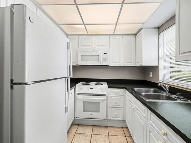 4506 3RD STREET CIRCLE W 256, Bradenton, FL 34207