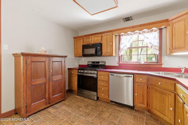 3206 Ridgewood Road, Allenwood, NJ 08720