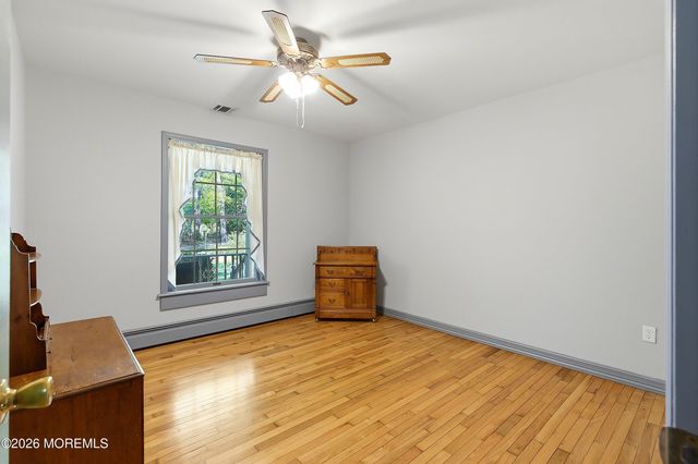 3206 Ridgewood Road, Allenwood, NJ 08720