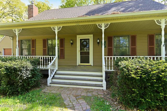 3206 Ridgewood Road, Allenwood, NJ 08720