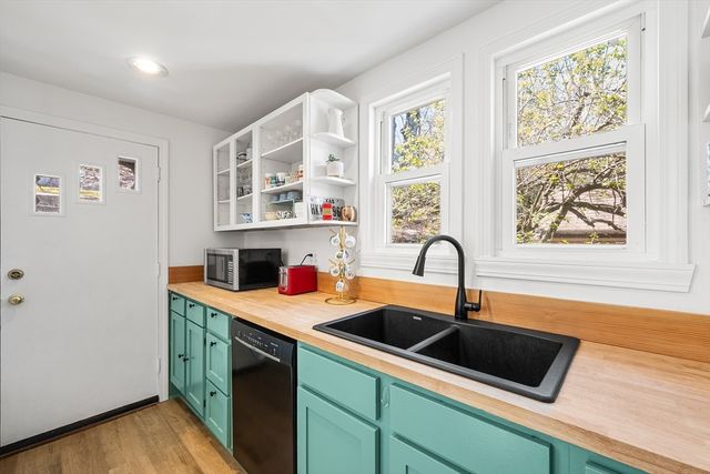 76 Paul Revere Rd, Arlington, MA 02476