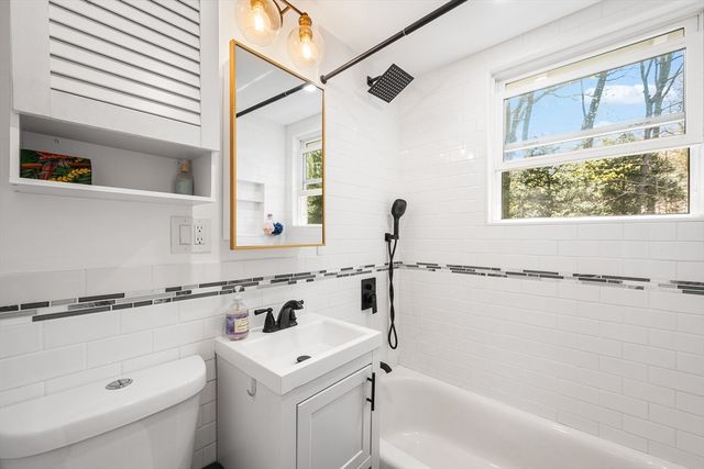 76 Paul Revere Rd, Arlington, MA 02476