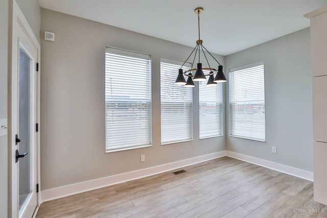 3500 Madison Park Avenue, Cincinnati, OH 45209