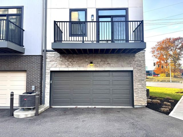 3500 Madison Park Avenue, Cincinnati, OH 45209