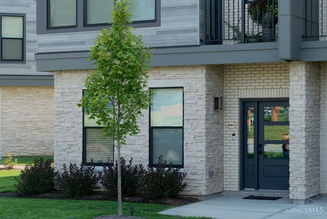 3500 Madison Park Avenue, Cincinnati, OH 45209