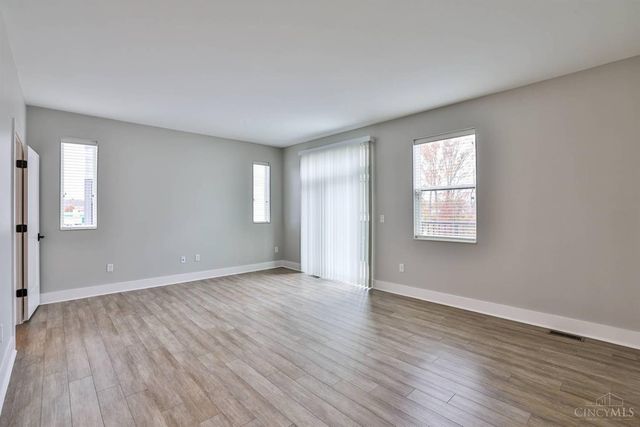 3500 Madison Park Avenue, Cincinnati, OH 45209