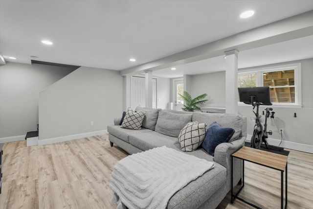 184 Booth Hill Rd, Scituate, MA 02066