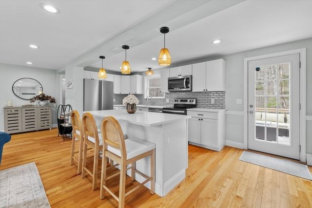 184 Booth Hill Rd, Scituate, MA 02066