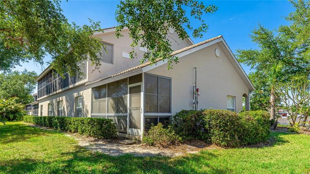 6770 FAIRWAY GARDENS DRIVE, Bradenton, FL 34203
